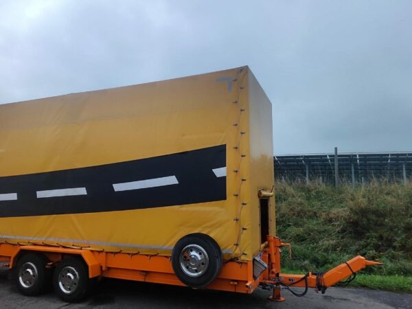 Anhänger für Markiermaschinen u.Ä.